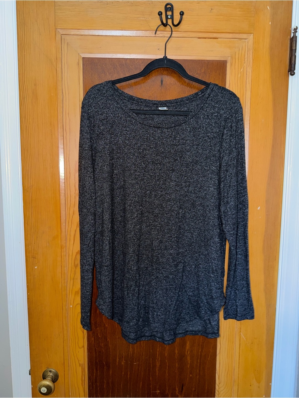 Old Navy Dark Gray Long Sleeve Knit Top